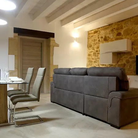 Maniace Apartment *